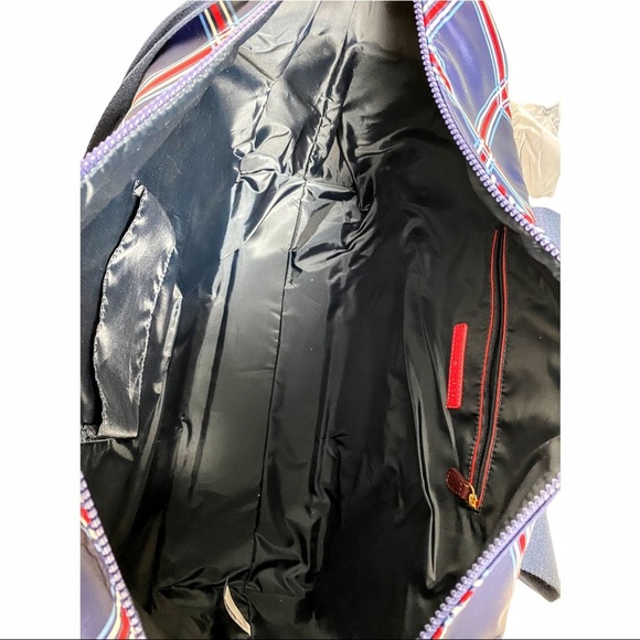 NWT TOMMY HILFIGER WEEKENDER BAG - Picture 11 of 16